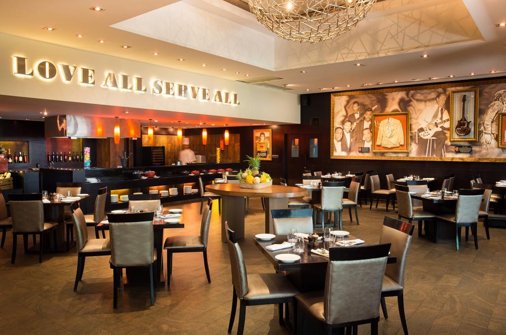 Hard Rock Hotel Goa Calangute Luaran gambar Interior of the restaurant