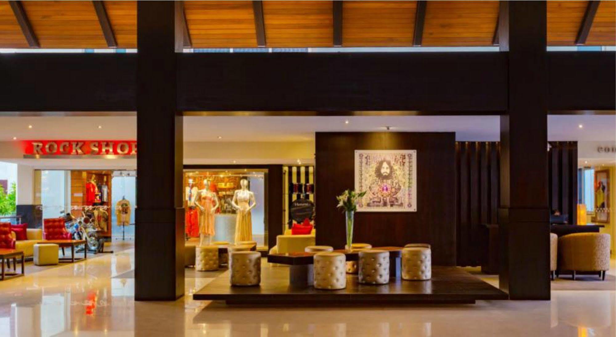 Hard Rock Hotel Goa Calangute Luaran gambar The Village Outlets