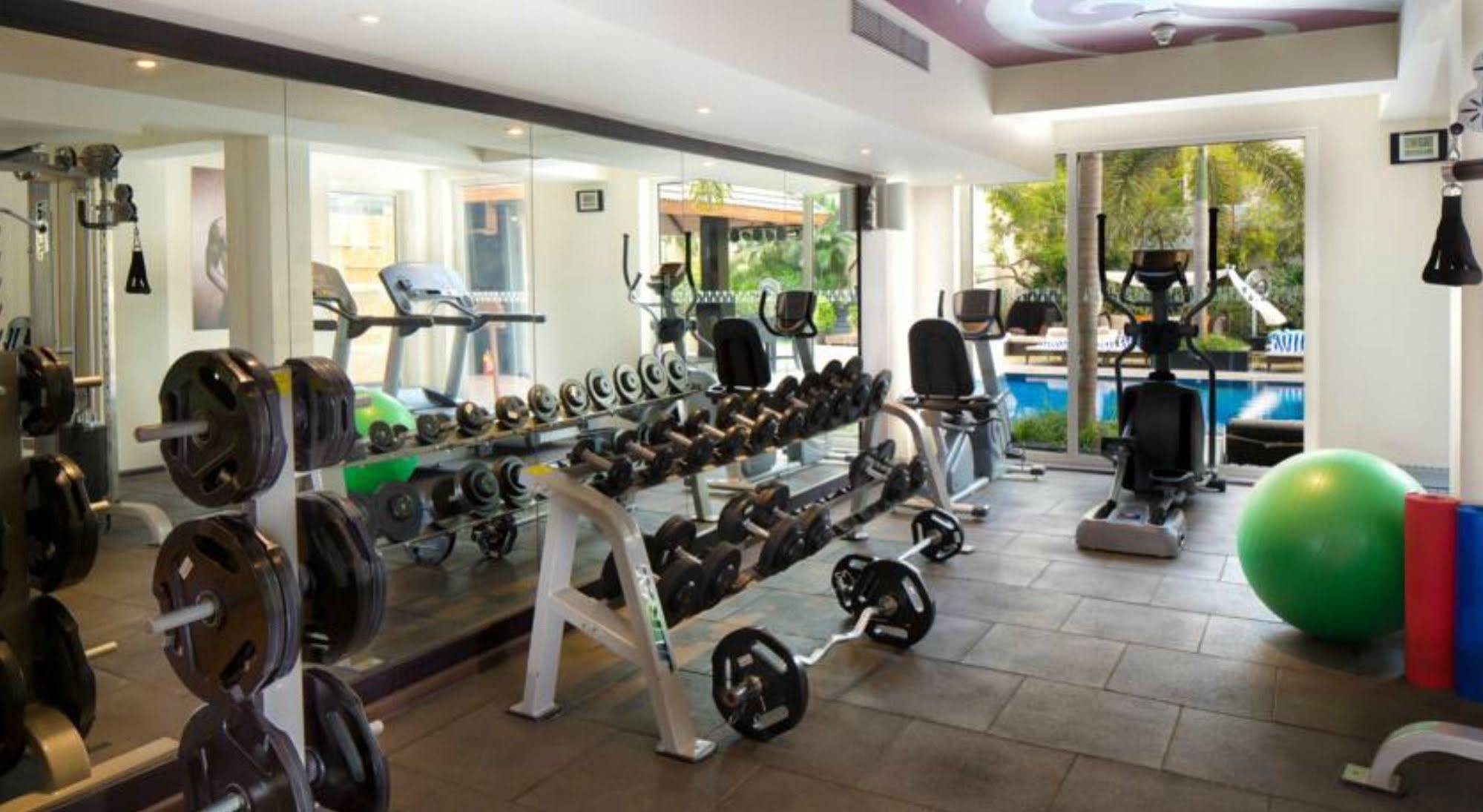Hard Rock Hotel Goa Calangute Luaran gambar The gym at the hotel